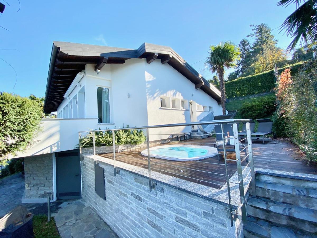 Poseidon Ferienhaus Porto Valtravaglia