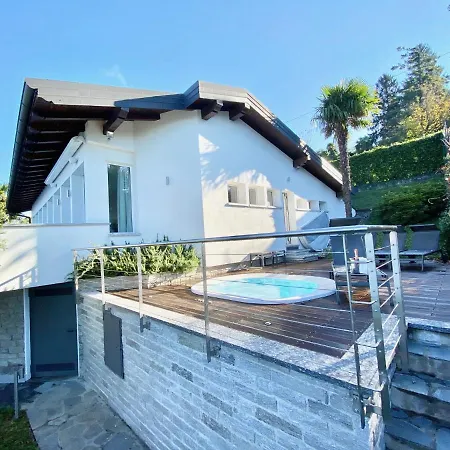 Villa Poseidon Porto Valtravaglia Esterno foto